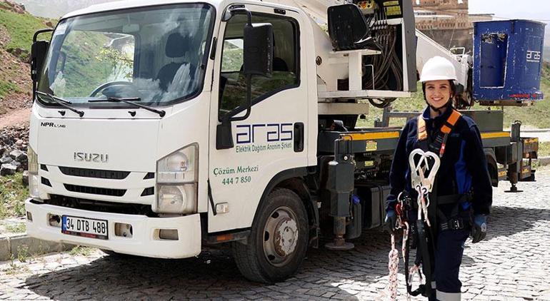 4 kız kardeş aynı mesleği seçti Aslıyı gören ise şaşkına dönüyor