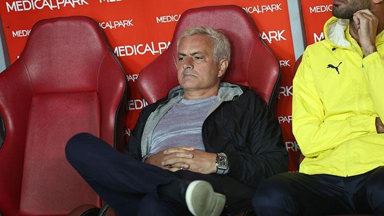 Attila Gökçe yazdı: Fenerbahçede Mourinho sezonu bitirir mi