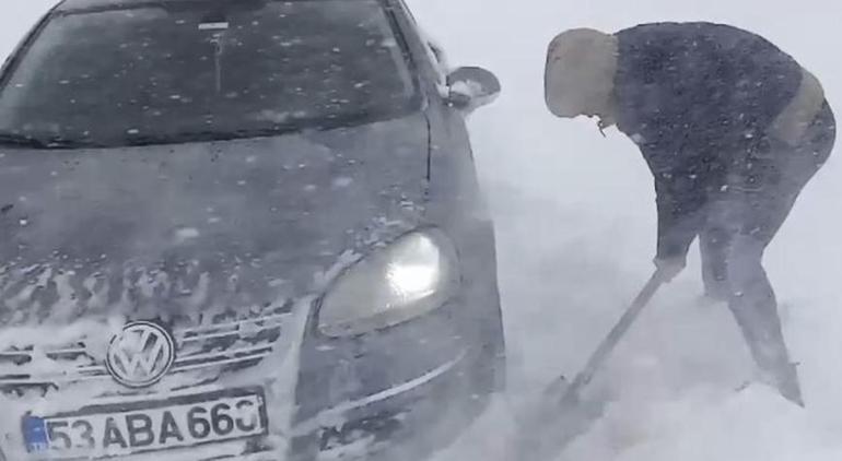 Beyaz esaret Bir anda bastırdı, mahsur kaldılar... Meteorolojiden yeni uyarı geldi