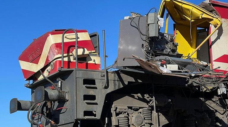 Muşta yolcu treni kaza yaptı 1 ölü, 2 yaralı