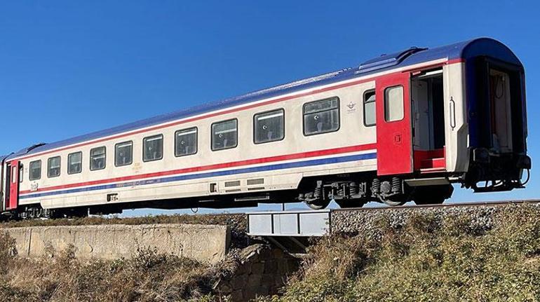 Muşta yolcu treni kaza yaptı 1 ölü, 2 yaralı