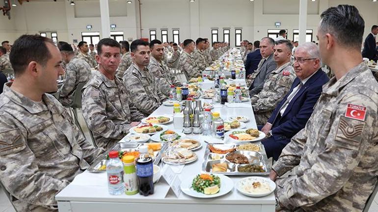 Bakan Gülerden Türk-Katar Birleşik Müşterek Kuvvet Komutanlığına ziyaret