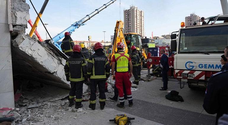 Sırbistanda tren istasyonunda facia Çok sayıda can kaybı var