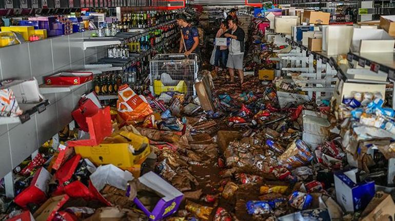 Avrupayı yerle bir etti: İspanyadaki sel felaketinde ölü sayısı 211e çıktı