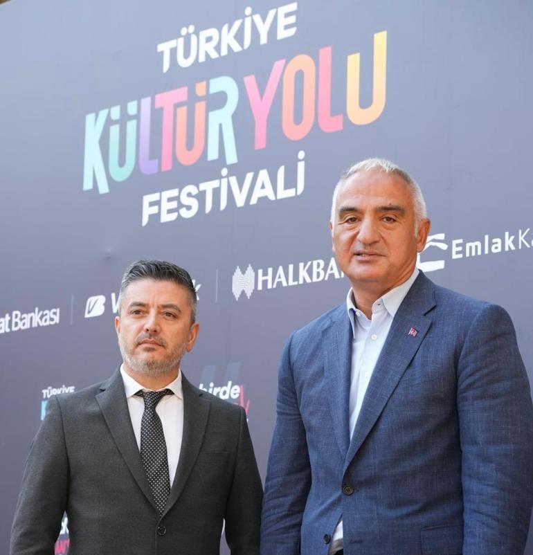 Kültür Yolu Festivalinde Bakan Ersoyu en çok şaşırtan iki şehir 9 günde 3 aylık ciro