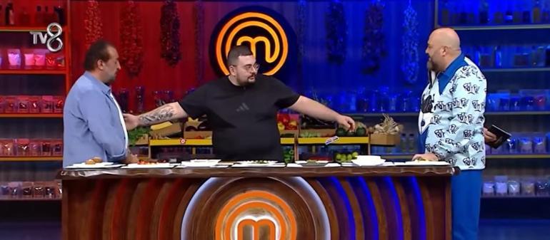 Masterchefin yeni bölümünde büyük sürpriz Yarışmacılar şaştı kaldı