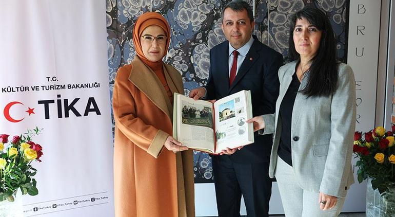 Emine Erdoğan, Budapeştede kitap tanıtımına katıldı