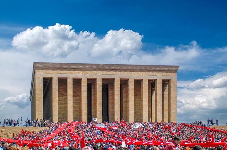 Hediye edilen halı kara haberi mi verdi Savaşta da hastalıkta da direnen Atatürk