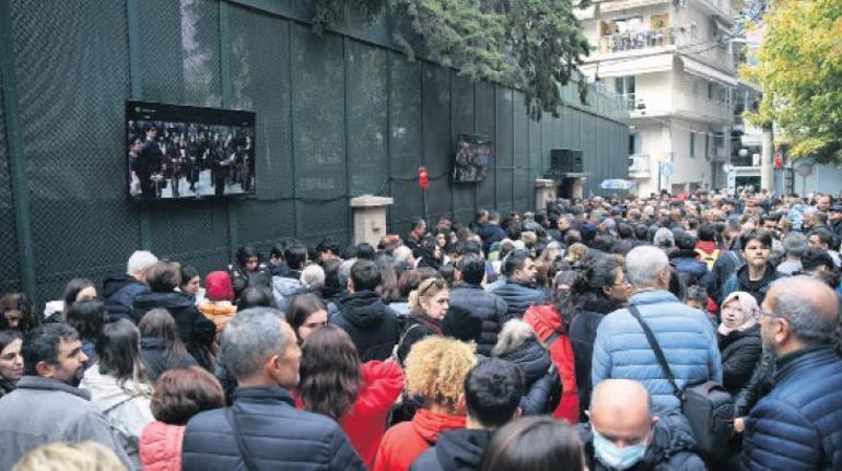 Türkiye ATAsını andı Yağmur bu sevgiye engel değil