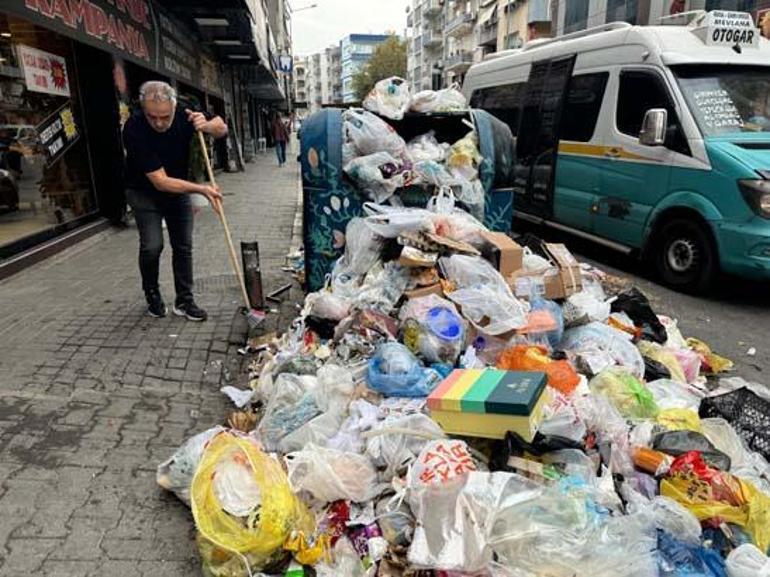 İzmirde çöp krizi:  İnsanlar yürüyemiyor, dükkanımızı açamaz hale geldik