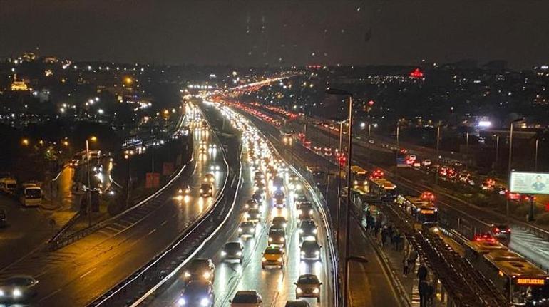 Meteorolojiden yeni hava durumu uyarısı Alarm verildi, tarih belli oldu Sağanak, kar ve karla karışık yağmur