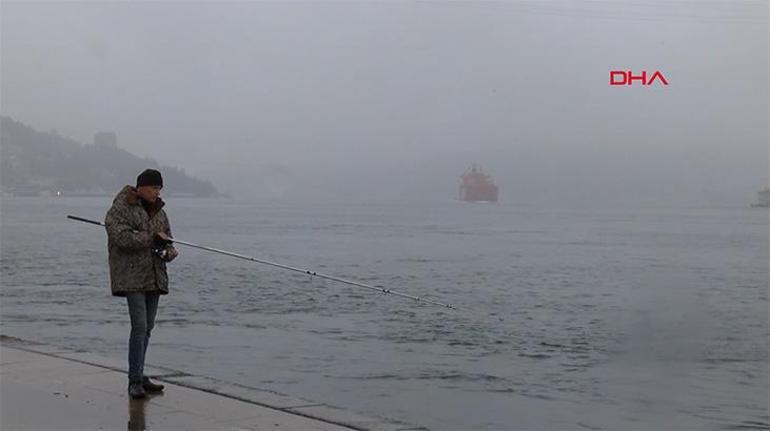 İstanbul Boğazı sise teslim oldu