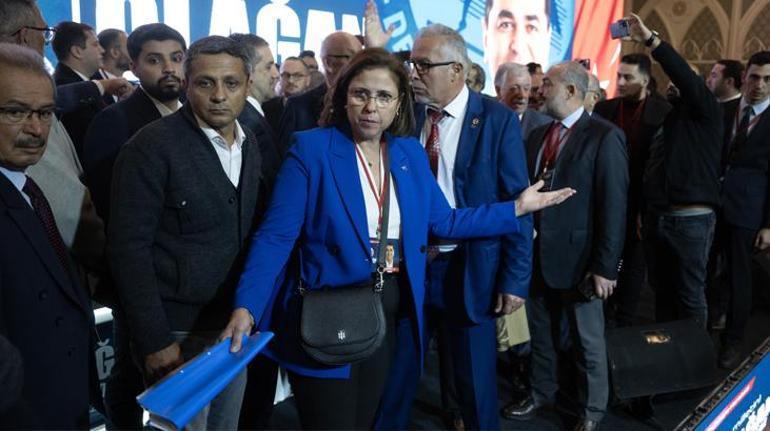 Demokrat Parti Genel Başkanlığına Gültekin Uysal yeniden seçildi Kongrede adaylık tartışması