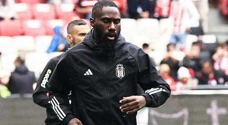 Beşiktaşta van Bronckhorst neşteri vurdu 4 futbolcunun bileti kesildi