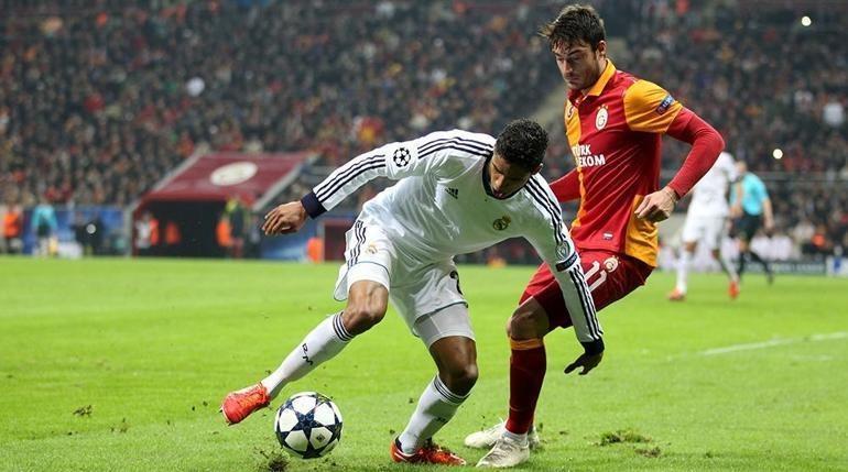 Raphael Varane, Ali Sami Yen Stadını 3üncü sıraya yazdı Böylesini bulamazsınız