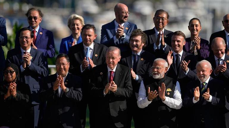 Biden G20 zirvesinde aile fotoğrafını kaçırdı