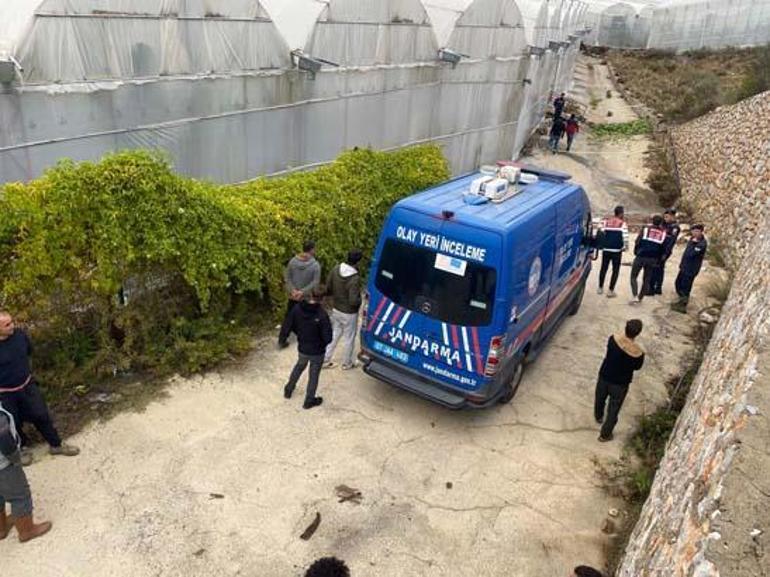 Antalyada muz serasında facia Halat koptu: 2 ölü, 2 yaralı