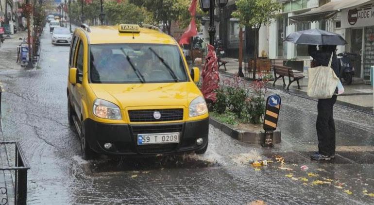 Son dakika...49 kent için uyarılar peş peşe gelmişti İstanbulda sağanak