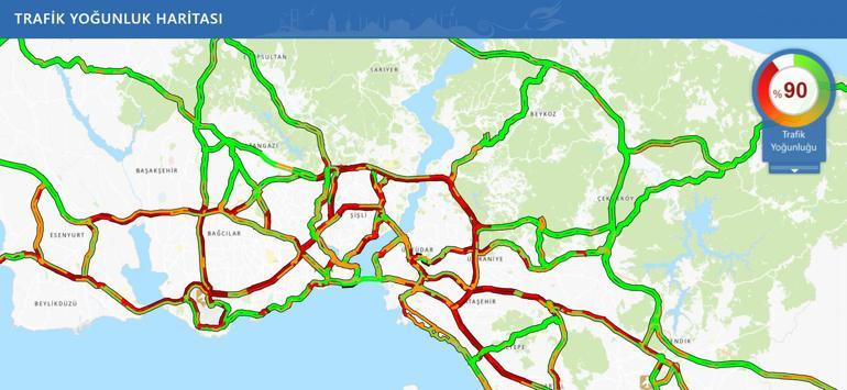 Son dakika...İstanbulda sağanak etkili oldu Trafik yoğunluğu yüzde 90a ulaştı