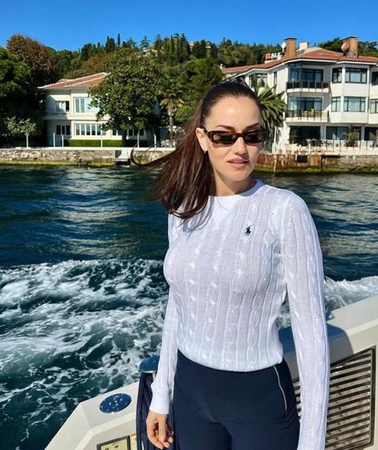 Fahriye Evcen oğulları Karan ve Keremi paylaştı Takipçilerinden beğeni yağdı