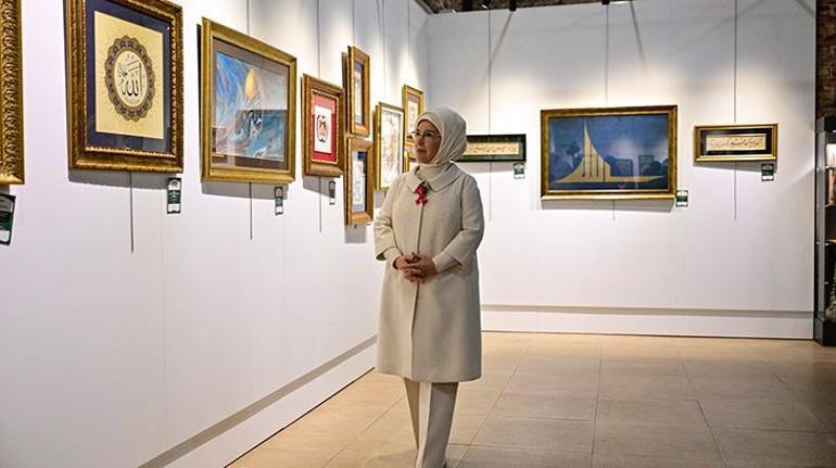 Emine Erdoğan, Çınar Uluslararası Kültür ve Sanat Derneği Karma Sergisinin açılışını yaptı