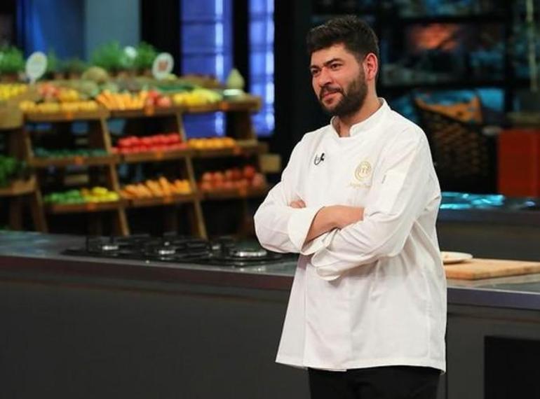 Masterchef Sergen sözleriyle bir ilçeyi kızdırdı Sosyal medyadan özür diledi