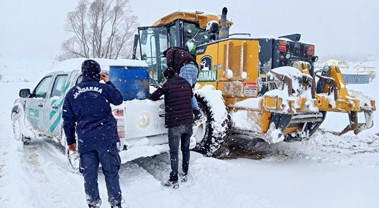 Son dakika: Kar yağışı etkisini gösterdi Okul tatil edildi haberleri peş peşe geldi