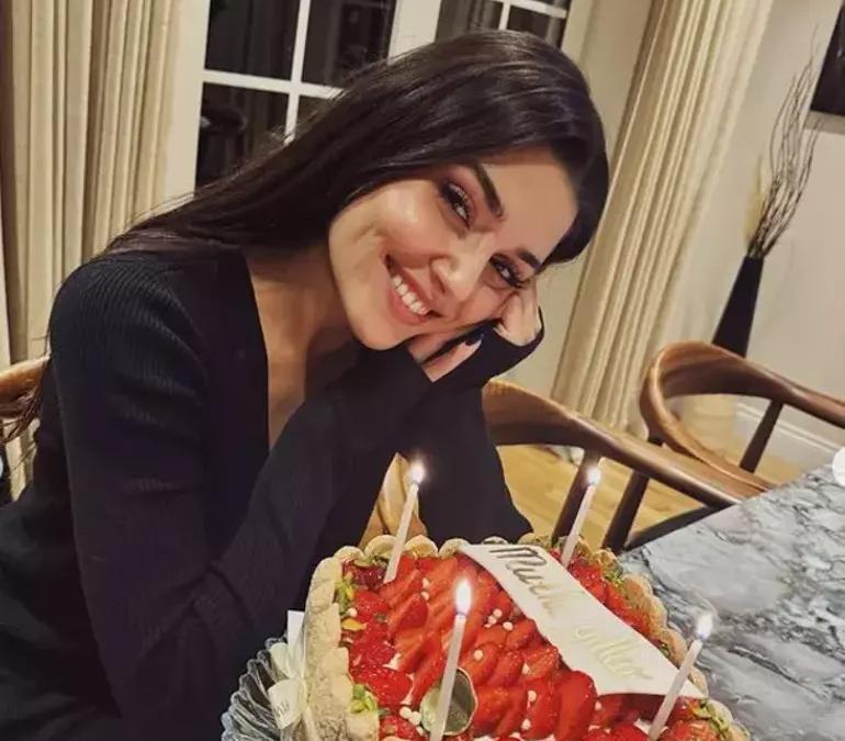 Hande Erçelin yeni pozları sevenlerinden büyük beğeni topladı