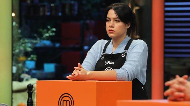 Masterchefte panik anları: Beyza bir anda yere yığıldı Şefler ve yarışmacılar seferber oldu