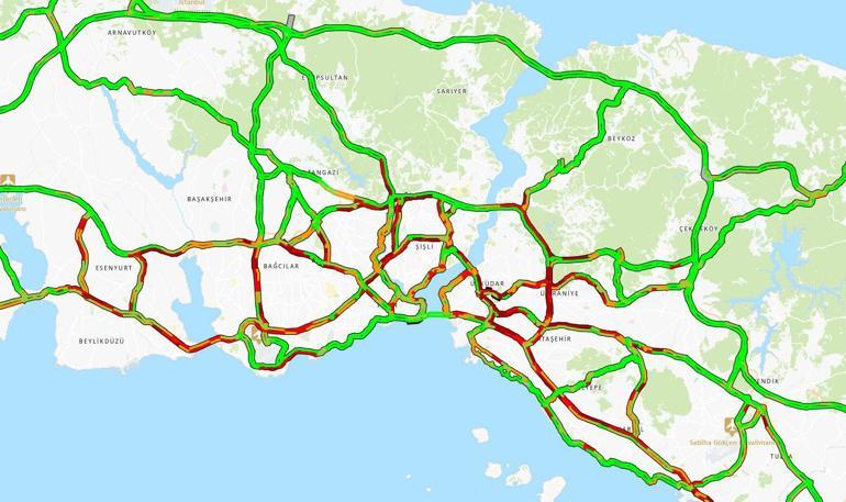 İstanbulda yağışın etkisiyle trafik yoğunluğu arttı; yüzde 78e ulaştı