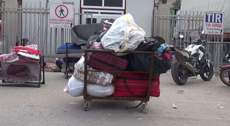 Türkiyedeki Suriyelilerin ülkelerine geçişleri devam ediyor