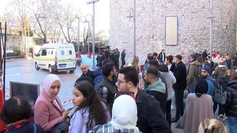 Galata Kulesinden düşen 19 yaşındaki genç hayatını kaybetti