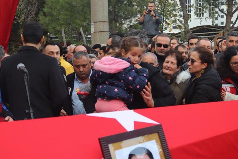 Şehit Mehmet Tozun son yolculuğuna uğurlandı Babaya son bakış