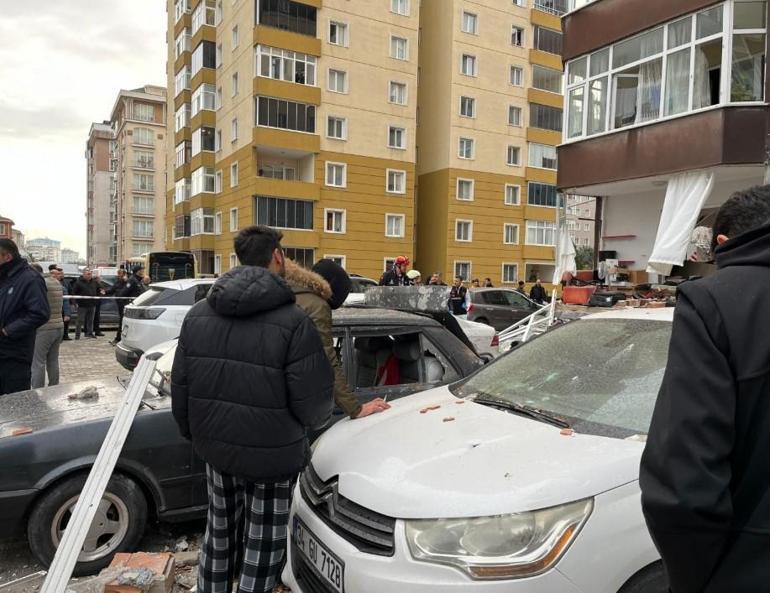 Son dakika haberler: İstanbulda 14 katlı binada patlama: 1 ölü, 3 yaralı