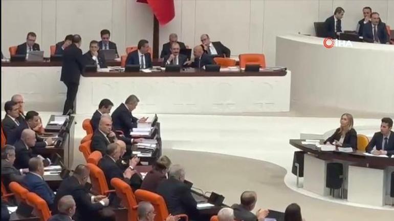 MHP Genel Başkanı Bahçeli DEM Partili Bakırhanı konuşması sonrası alkışladı