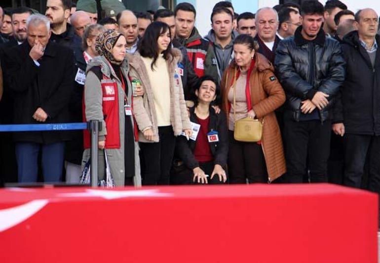 Şehitlerin cenazeleri memleketlerine uğurlandı Gözyaşları sel oldu