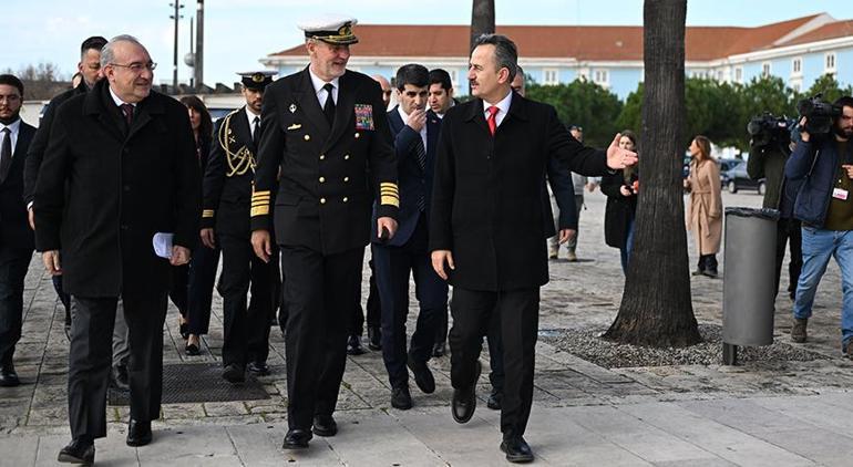 Savunma sanayinde bir ilk Türkiyeden NATO ülkesine gemi ihracatı