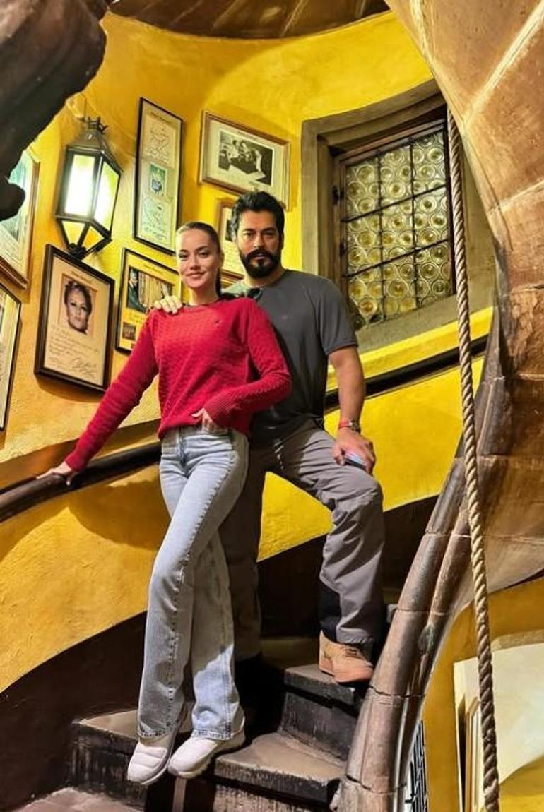 Fahriye Evcen ve Burak Özçivit Fransada aşk tazeledi