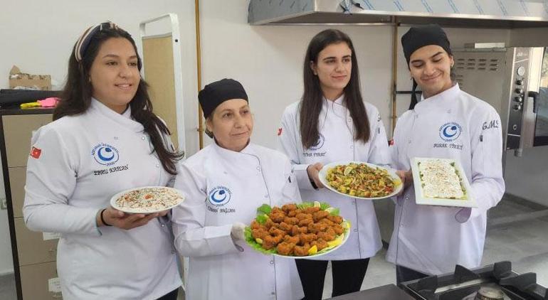 Hayalini gerçekleştirmek için emekli olmayı bekledi 55 yaşında büyük başarı