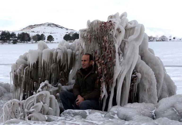 Türkiyede Eskimo hayatı Her yeri buz kapladı: Ağlayarak dondu