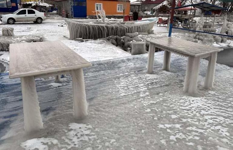 Türkiyede Eskimo hayatı Her yeri buz kapladı: Ağlayarak dondu