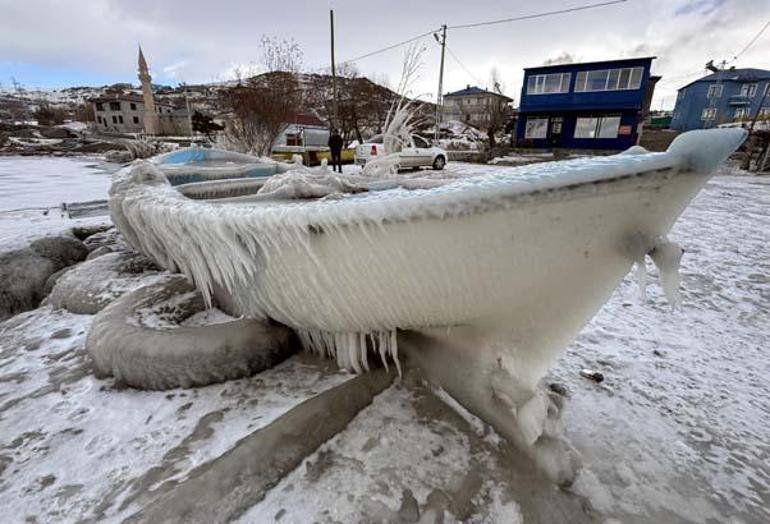 Türkiyede Eskimo hayatı Her yeri buz kapladı: Ağlayarak dondu