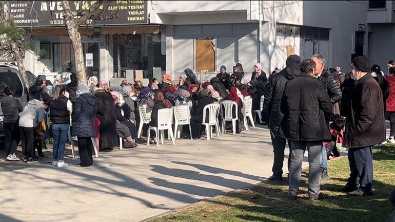 Fenomen Neşe Özkan hayatını kaybetti Son yolculuğuna gözyaşlarıyla uğurlandı