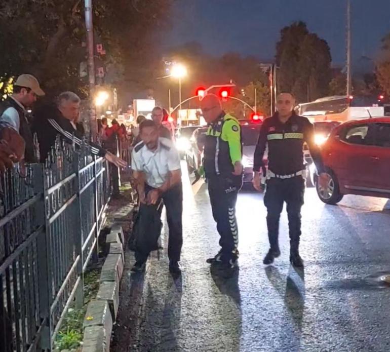 Beşiktaşta akılalmaz anlar Otobüs şoförü yolcuya sinirlenip araçtan indi