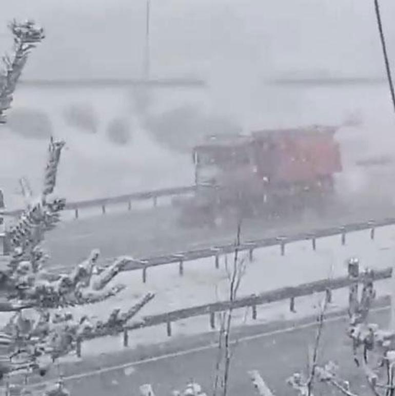 Son dakika... İstanbul’da kar başladı 3 ilçede alarm