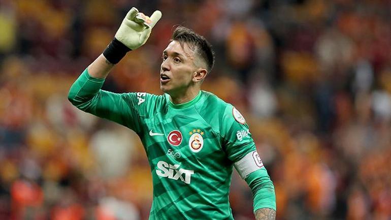 Galatasarayda Fernando Muslera kararı Uruguaydan talip çıktı