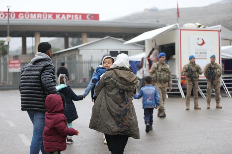 Cilvegözü Sınır Kapısında hareketlilik sürüyor Sonunda memleketimize kavuşacağız