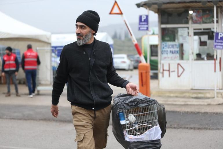 Cilvegözü Sınır Kapısında hareketlilik sürüyor Sonunda memleketimize kavuşacağız