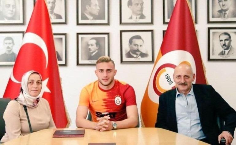 Galatasarayda Barış Alper Yılmazdan annesine: Tek çiçeğim sensin