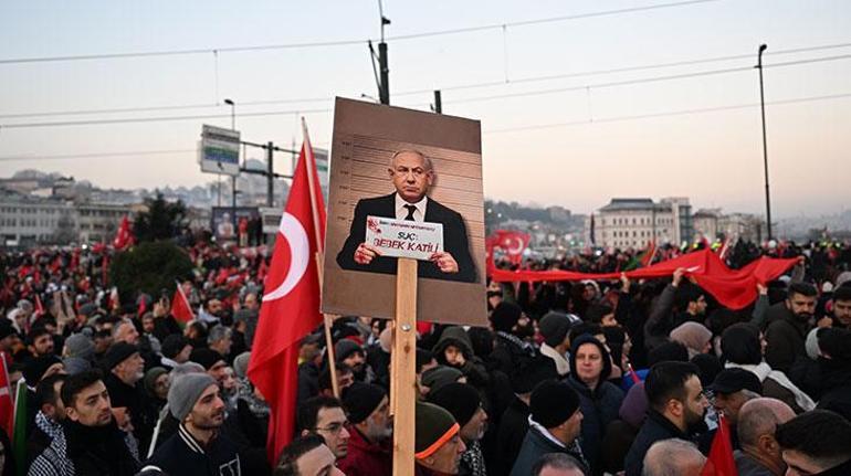 Bilal Erdoğandan Filistin mesajı: Ayaktayız, dipdiriyiz